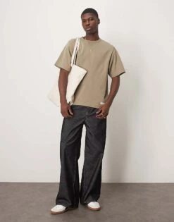 Abercrombie & Fitch Premium Jocktag Logo Heavyweight T-shirt In Green For Men -Abercrombie and Fitch Fashion Shop 206938702 3