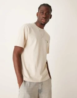 Abercrombie & Fitch Luxe Holiday Back Print T-shirt In Beige For Men -Abercrombie and Fitch Fashion Shop 207327080 4