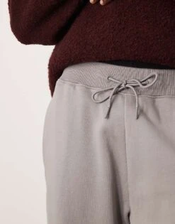 Abercrombie and Fitch Fashion Shop 35 Abercrombie and Fitch Fashion Shop -Abercrombie and Fitch Fashion Shop 207327910 2