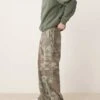 Abercrombie & Fitch Baggy Carpenter Trouser In Camo Print For Men -Abercrombie and Fitch Fashion Shop 207886320 1 camo