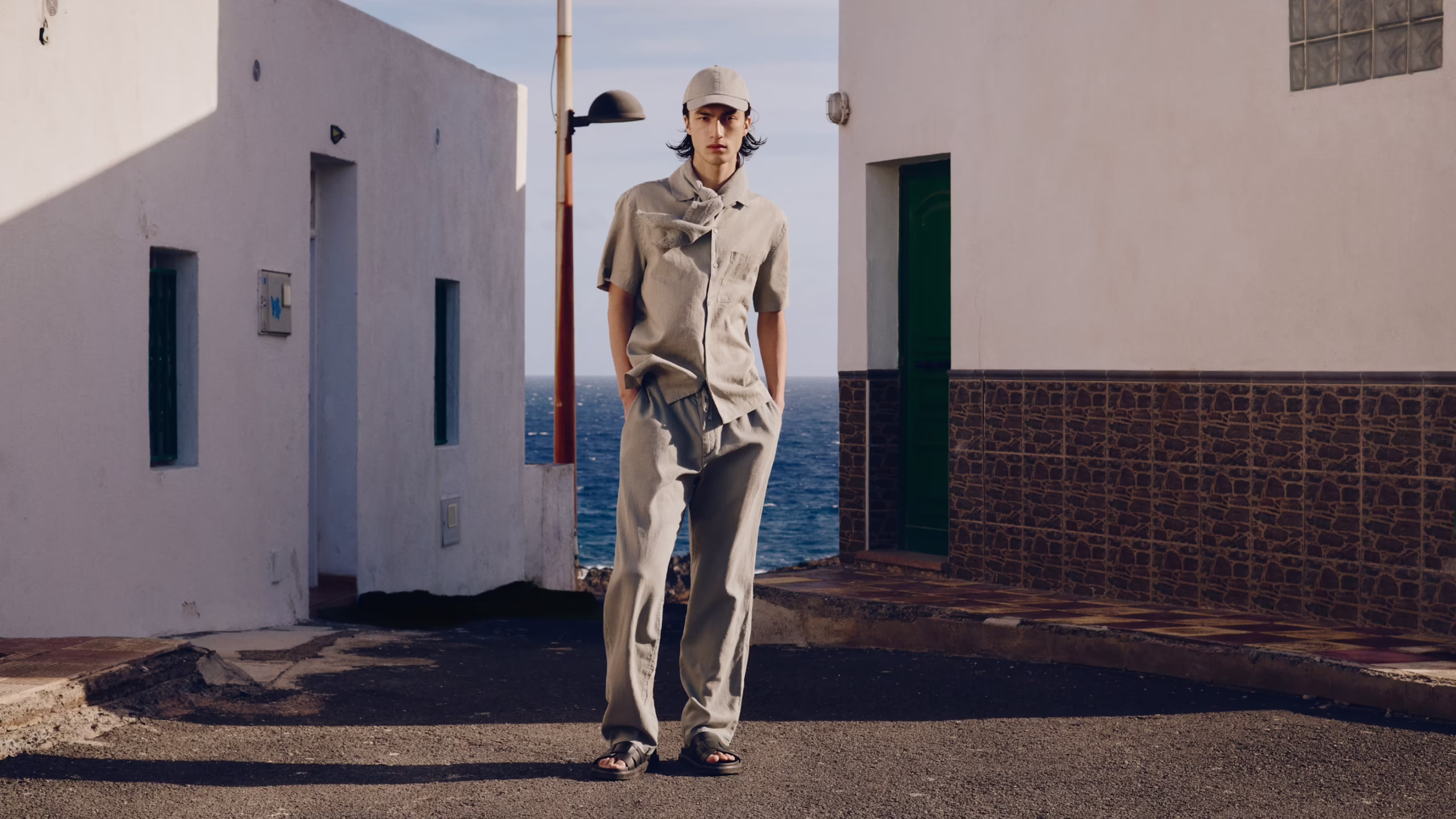 Abercrombie and Fitch Fashion Shop -Abercrombie and Fitch Fashion Shop MS21E4B 16x9 Startpage Teaser 2 w20 scaled